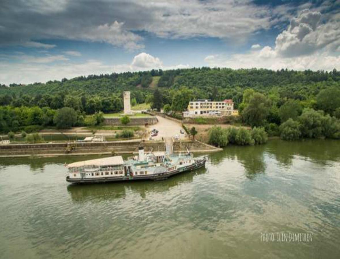 Хотелски Комплекс Радецки Град Козлодуй Kozloduy Exterior foto